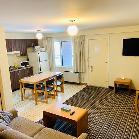Green Acres Motel Мисисага Екстериор снимка