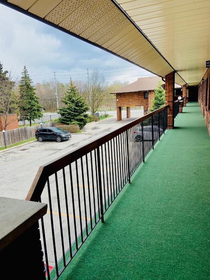 Green Acres Motel Мисисага Екстериор снимка